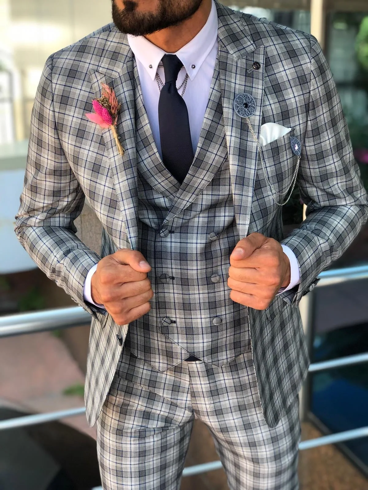 Andriano Slim-Fit Plaid Suit in Gray