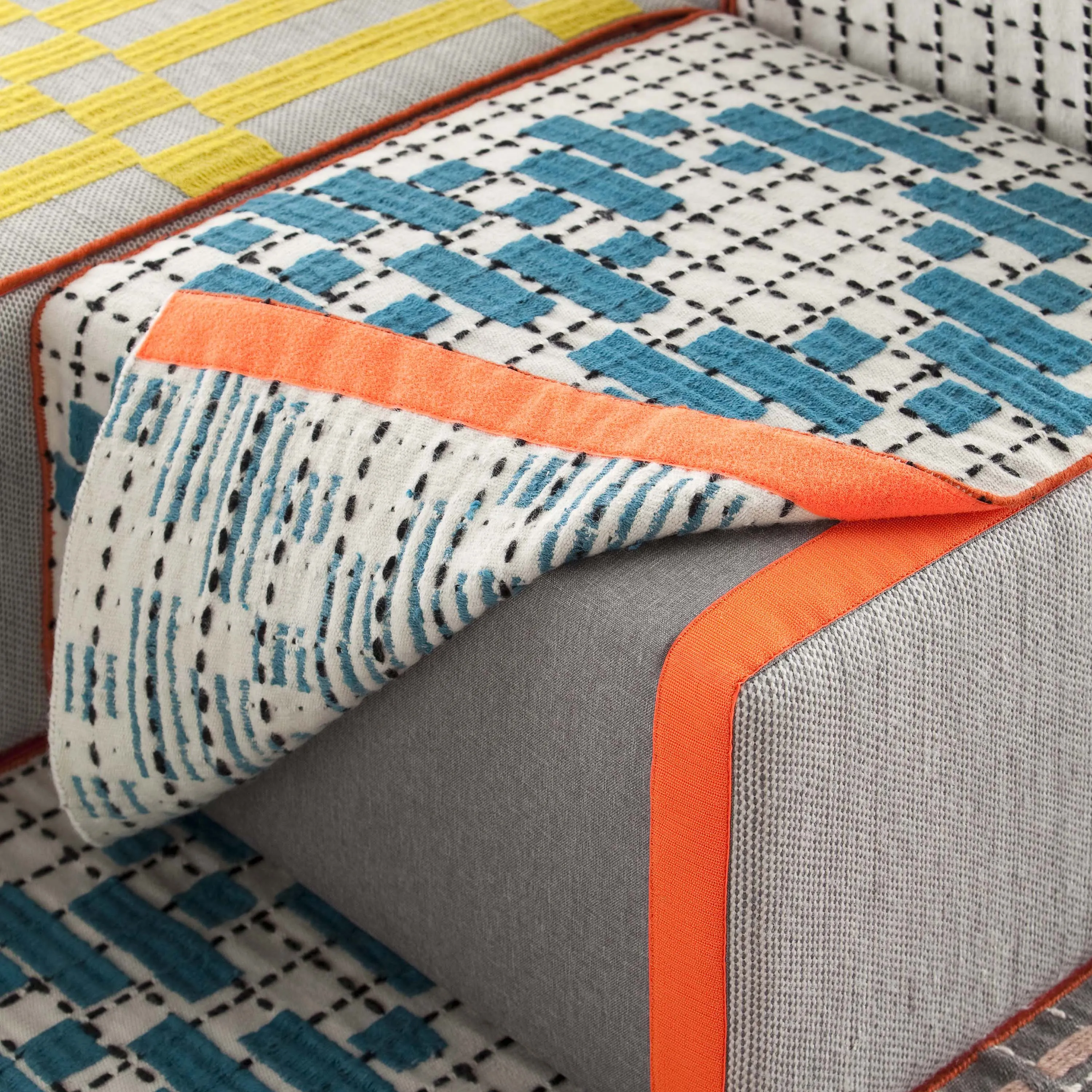 Bandas Small Pouf C
