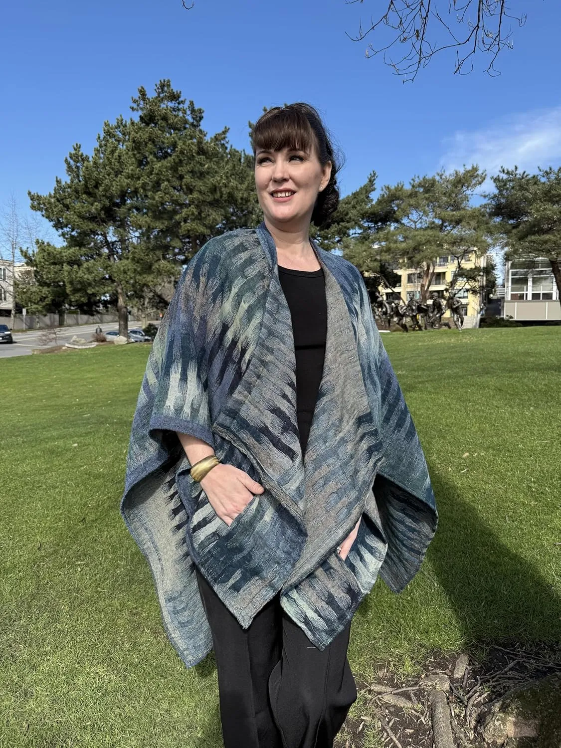 In Style 100% Australian Superfine Merino Wool Handmade Reversible Open Front Cape Ruana With Pockets